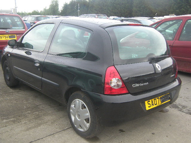 Breaking RENAULT CLIO, CLIO CAMPUS Secondhand Parts 