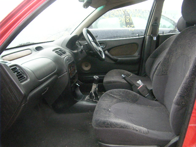 ROVER 200 Dismantlers, 200 VE 220 SDI Car Spares 