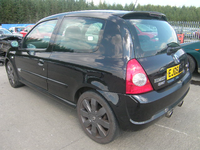 Breaking RENAULT CLIO, CLIO  Secondhand Parts 