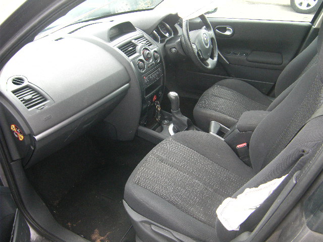 RENAULT MEGANE Dismantlers, MEGANE DYNAMIQUE Car Spares 