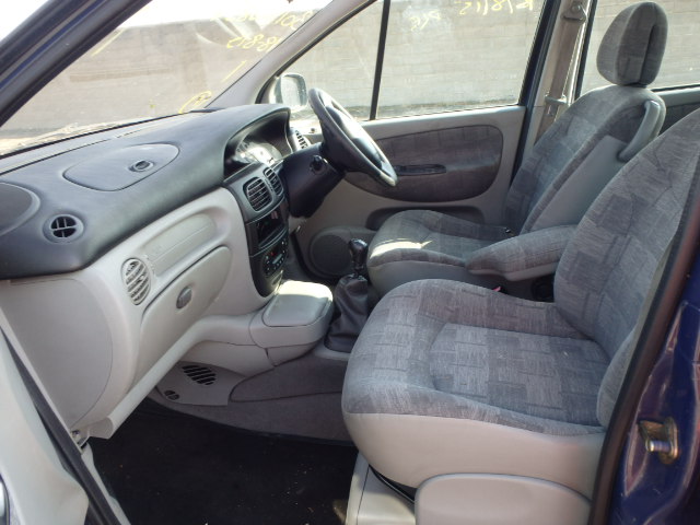 RENAULT MEGANE Dismantlers, MEGANE SCENIC Car Spares 