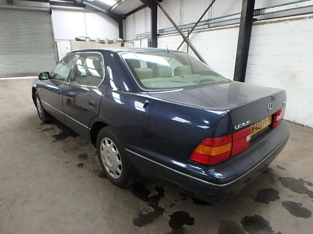 Breaking LEXUS LS400, LS400 AUTO Secondhand Parts 