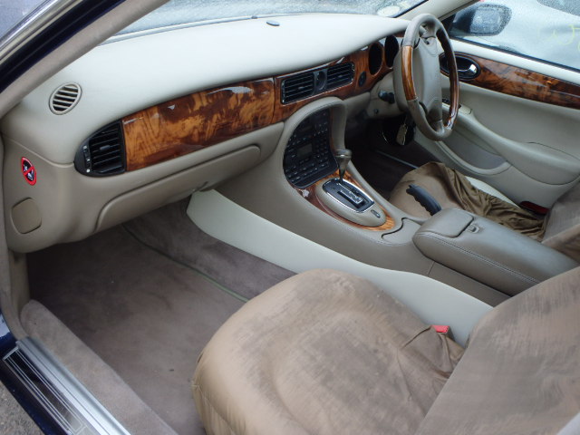 JAGUAR XJ Dismantlers, XJ 8 AUTO Car Spares 