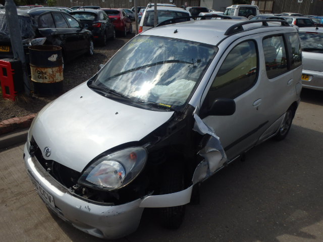 TOYOTA YARIS Breakers, VERSO Parts 