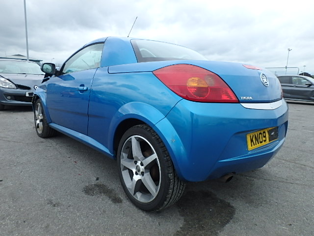 Breaking VAUXHALL TIGRA, TIGRA EXCLUSIVE Secondhand Parts 