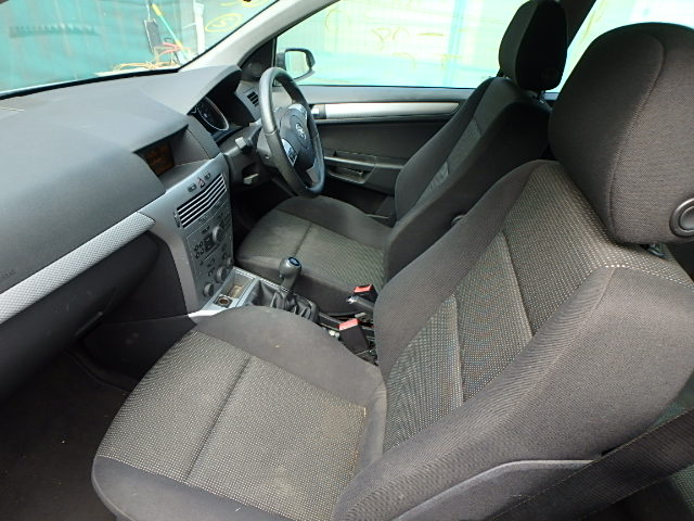 VAUXHALL ASTRA Dismantlers, ASTRA SRI Car Spares 