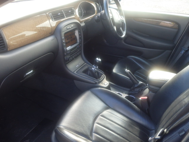 JAGUAR X-TYPE Dismantlers, X-TYPE SE Car Spares 