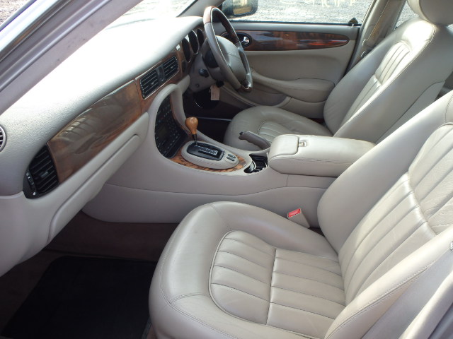 JAGUAR XJ Dismantlers, XJ 8 AUTO Car Spares 