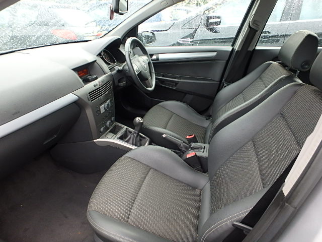 VAUXHALL ASTRA Dismantlers, ASTRA DESIGN Car Spares 