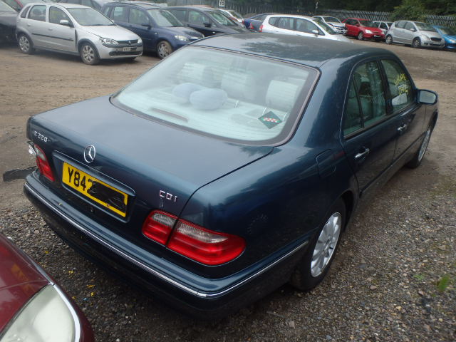 MERCEDES-BENZ E220 Dismantlers, E220 CDI E Used Spares 