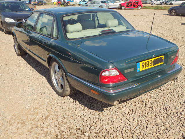 Breaking JAGUAR XJR, XJR V8 AUTO Secondhand Parts 