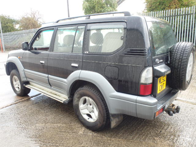 Breaking TOYOTA LAND CRUISER, LAND CRUISER  Secondhand Parts 