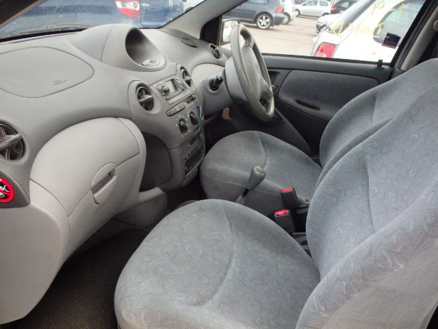 TOYOTA YARIS Dismantlers, YARIS CDX Car Spares 