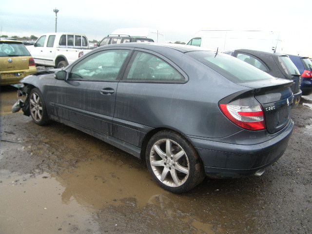 Breaking MERCEDES-BENZ C220, C220 CDI S Secondhand Parts 