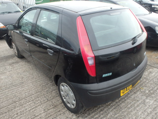 Breaking FIAT PUNTO, PUNTO 1.2 Secondhand Parts 