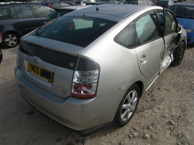 TOYOTA PRIUS Dismantlers, PRIUS T4 V Used Spares 