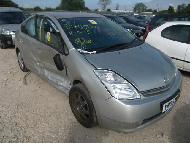 TOYOTA PRIUS Breakers, PRIUS T4 V Reconditioned Parts 