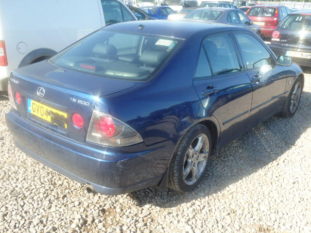 LEXUS IS200 Dismantlers, IS200 SE Used Spares 
