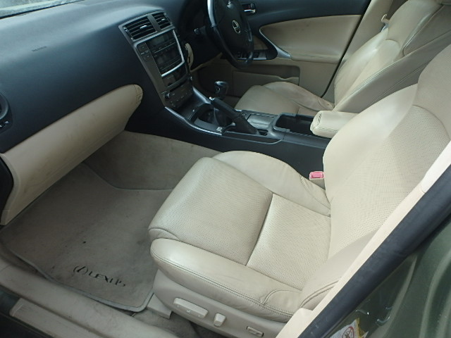 LEXUS IS220 Dismantlers, IS220 D SE Car Spares 