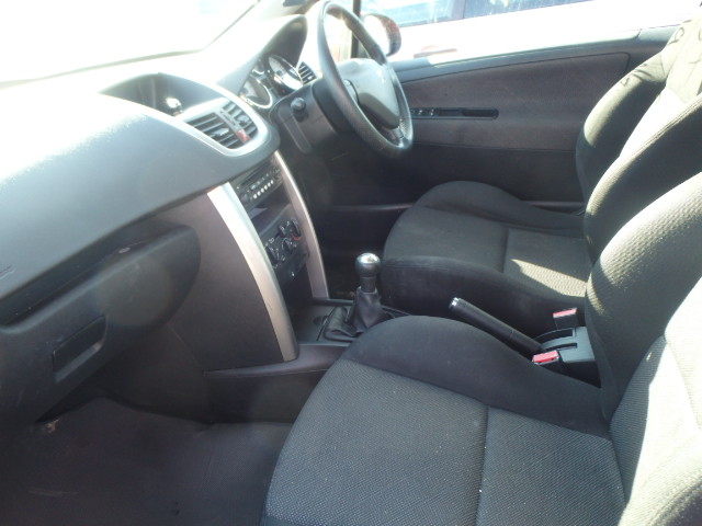 PEUGEOT 207 Dismantlers, 207 M:PLAY Car Spares 