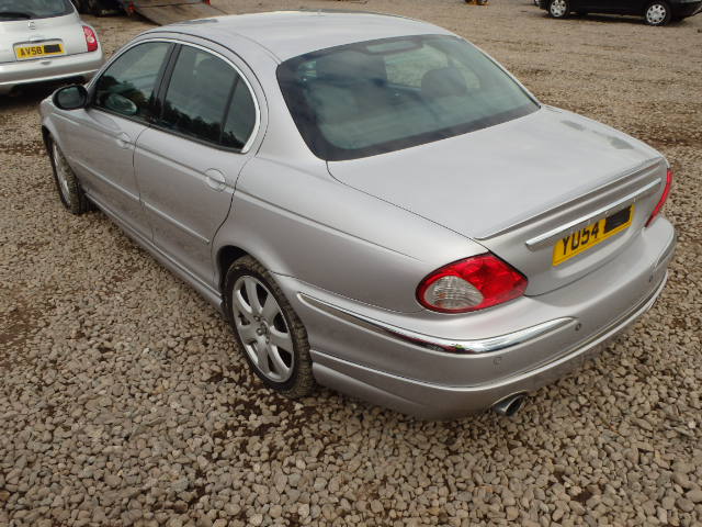Breaking JAGUAR X-TYPE, X-TYPE V6 Secondhand Parts 