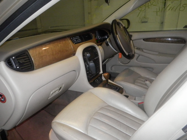 JAGUAR X-TYPE Dismantlers, X-TYPE V6 Car Spares 