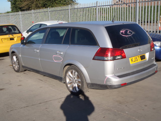 Breaking VAUXHALL VECTRA, VECTRA SRI Secondhand Parts 
