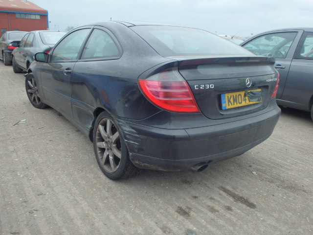 Breaking MERCEDES C230, C230 KOMPR Secondhand Parts 