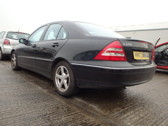 Breaking MERCEDES C220, C220 CDI Secondhand Parts 