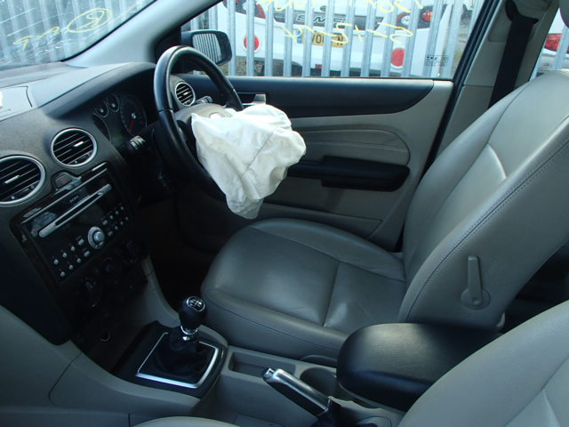 FORD FOCUS Dismantlers, FOCUS GHIA Car Spares 