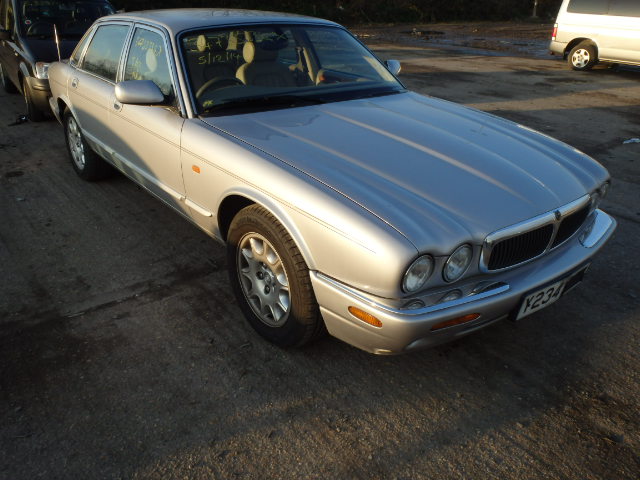 JAGUAR XJ8 Breakers, XJ8 AUTO Reconditioned Parts 