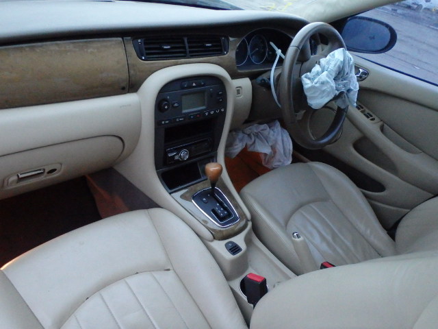 JAGUAR X-TYPE Dismantlers, X-TYPE CLASSIC Car Spares 