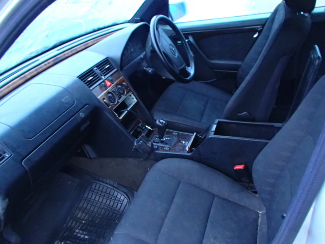 MERCEDES C200 Dismantlers, C200 ELEGA Car Spares 