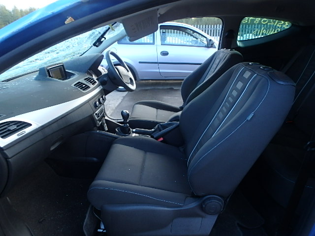 RENAULT MEGANE Dismantlers, MEGANE D-Q Car Spares 