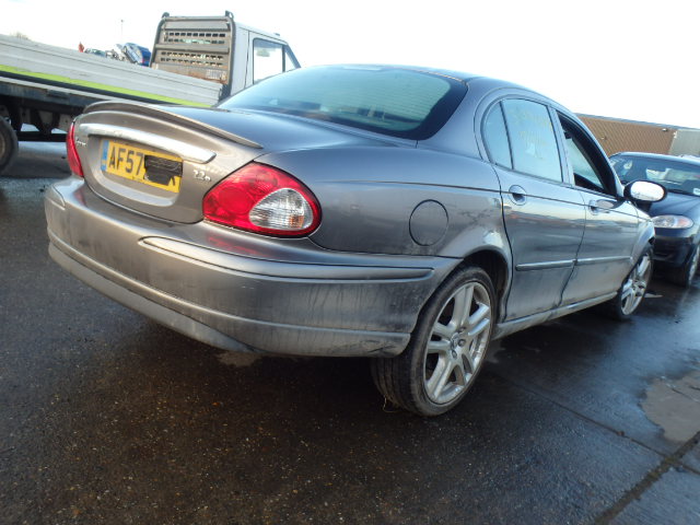 JAGUAR X-TYPE Dismantlers, X-TYPE S D Used Spares 