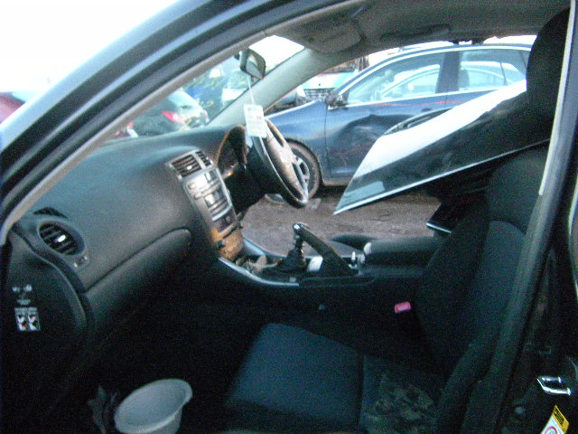 LEXUS IS220 Dismantlers, IS220 IS 220D Car Spares 