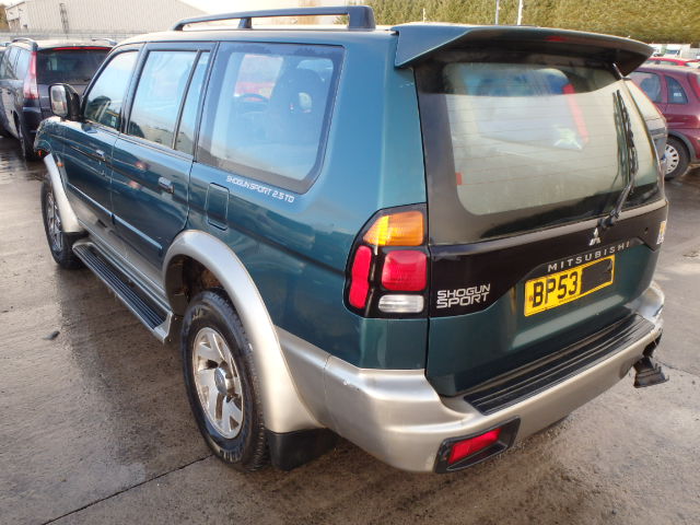 Breaking MITSUBISHI SHOGUN, SHOGUN SPORT Secondhand Parts 