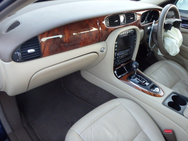 JAGUAR XJ Dismantlers, XJ EXECUTIE Car Spares 