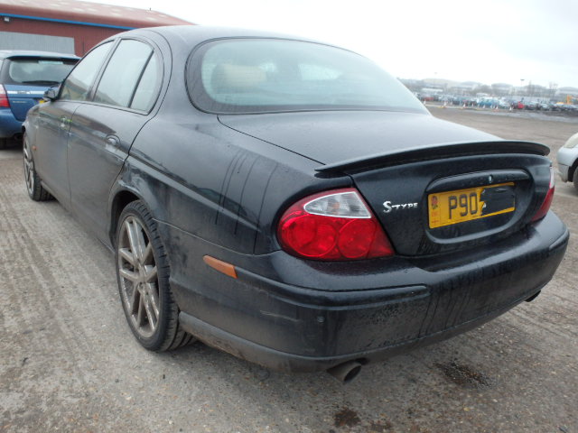 Breaking JAGUAR S TYPE, S TYPE S-TYPE V6 Secondhand Parts 