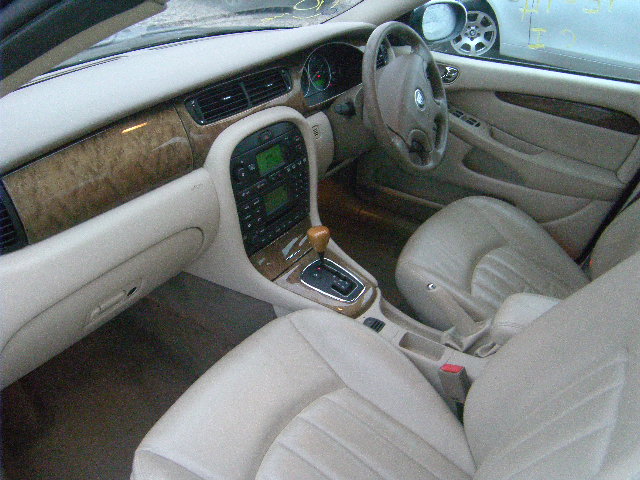 JAGUAR X-TYPE Dismantlers, X-TYPE V6 Car Spares 