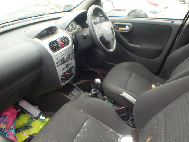 VAUXHALL CORSA Dismantlers, CORSA SXI Car Spares 