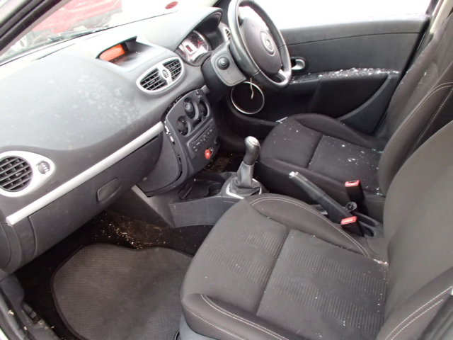 RENAULT CLIO Dismantlers, CLIO DYNAMIQUE Car Spares 