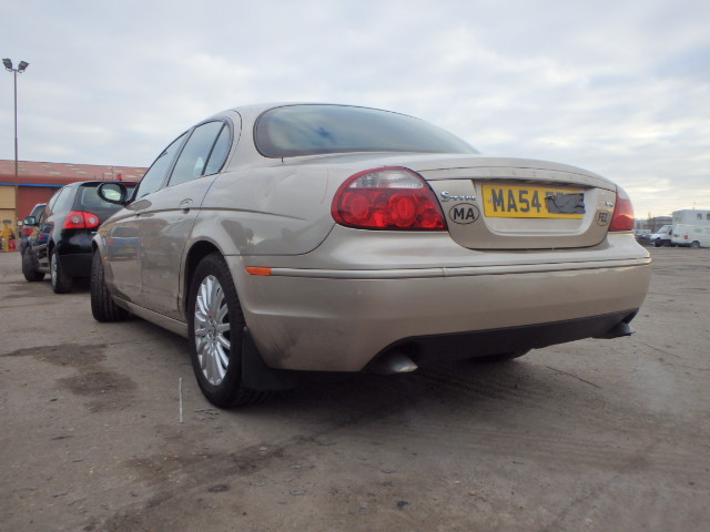 Breaking JAGUAR S-TYPE, S-TYPE DIESEL Secondhand Parts 