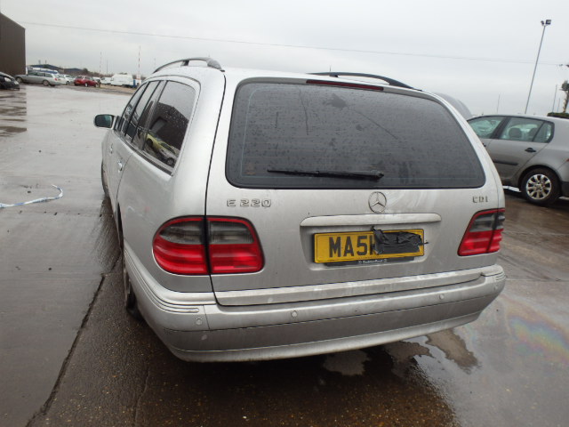 Breaking MERCEDES E220, E220 CDI A Secondhand Parts 