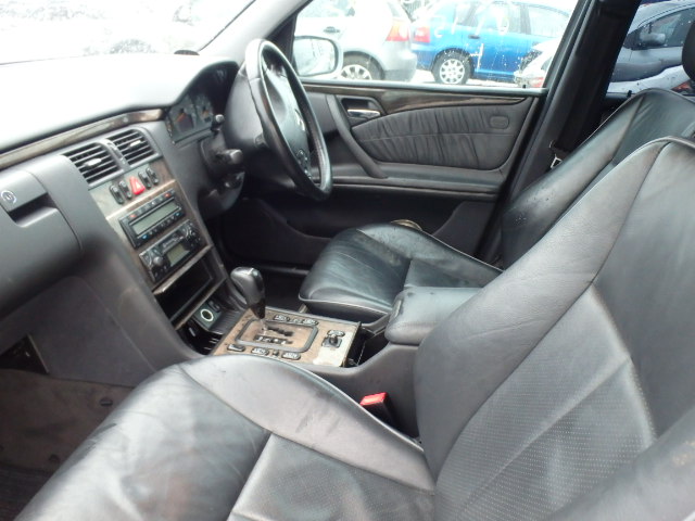 MERCEDES E220 Dismantlers, E220 CDI A Car Spares 