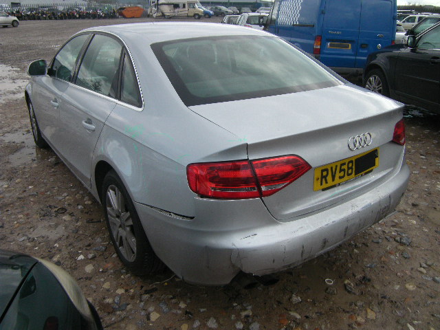 Breaking AUDI A4, A4 SE TFSI Secondhand Parts 