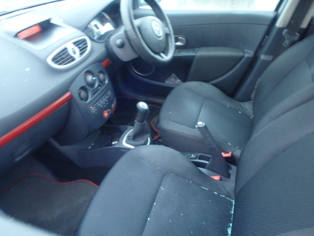 RENAULT CLIO Dismantlers, CLIO RIP CURL Car Spares 