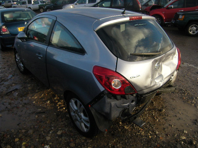Breaking VAUXHALL CORSA, CORSA SXI Secondhand Parts 