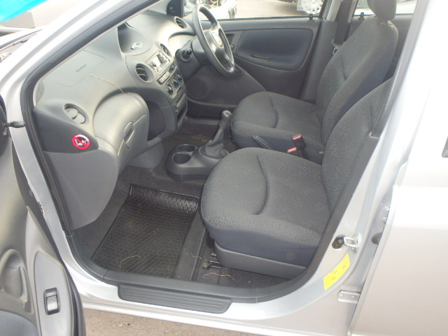 TOYOTA YARIS Dismantlers, YARIS T3 Car Spares 