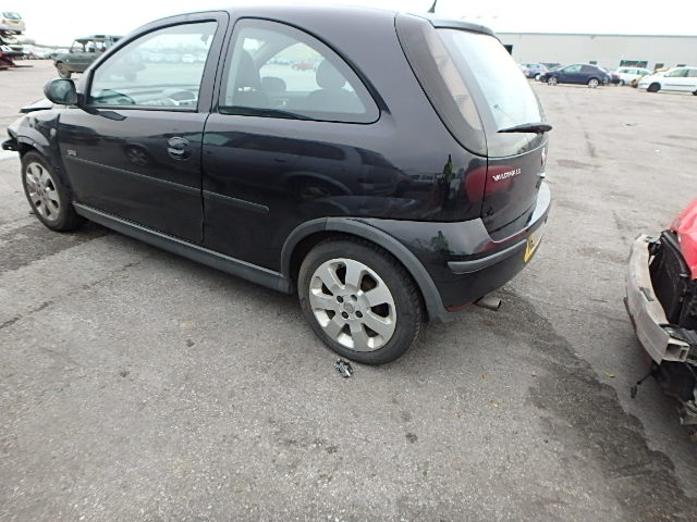 Breaking VAUXHALL CORSA, CORSA SXI Secondhand Parts 